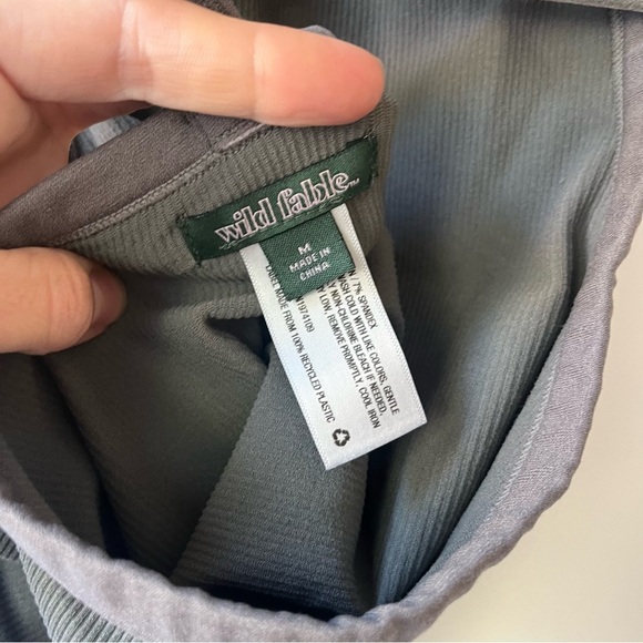 Wild Fable Gray Ribbed Crop Top M | High Neck Strappy Back Stretchy Tank - Picture 3 of 6